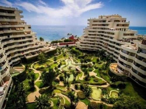 Precioso Apartamento Frente Al Mar Benalbeach Benalmádena Exterior foto